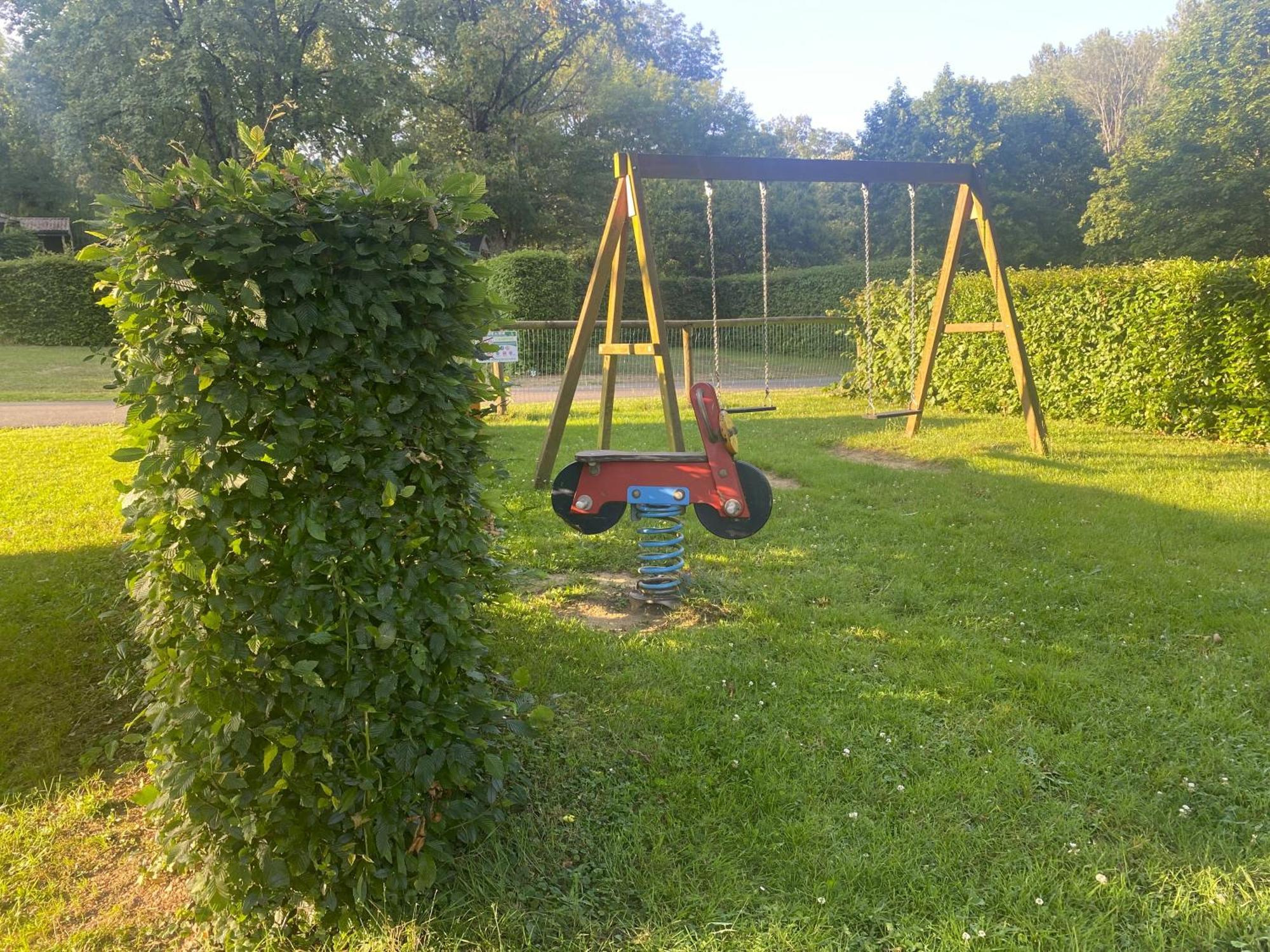 Camping L'Etruyere La Tardiere Exterior photo